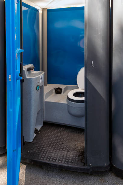 Best Porta potty rental near me  in Athens, MI